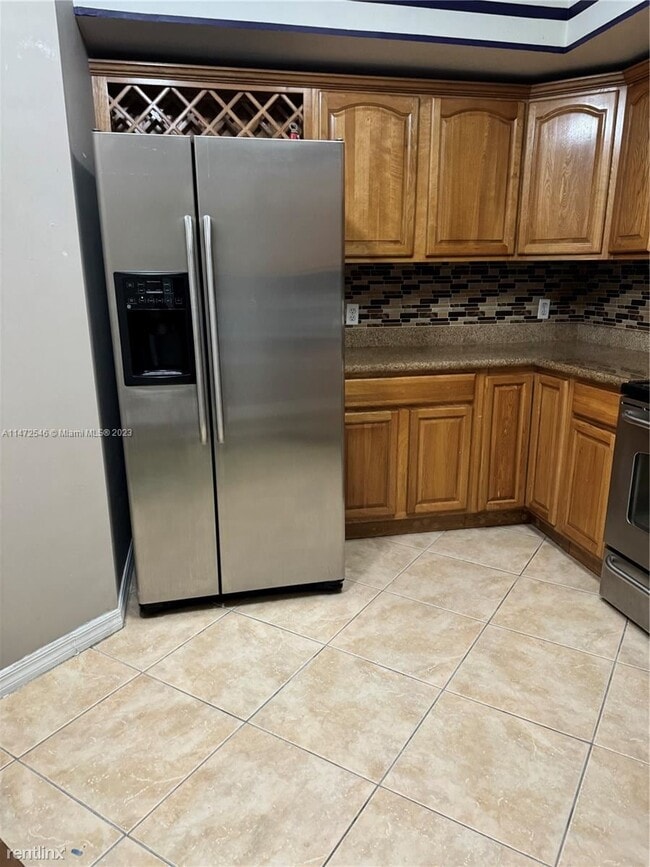 Building Photo - 3 br, 2 bath House - 4242 NW 2nd St Apt 704