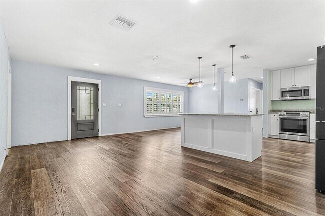 Foto del edificio - 5880 39th Ave N