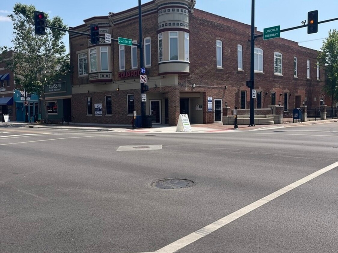 102 S 2nd St, DeKalb, IL 60115 House Rental in DeKalb, IL