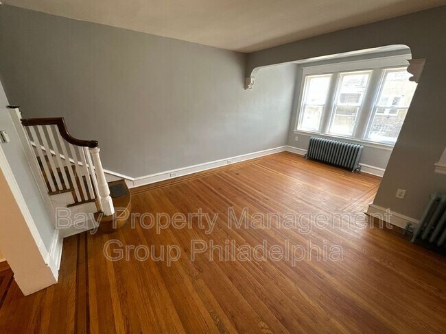 Foto del edificio - 5940 N Lawrence St