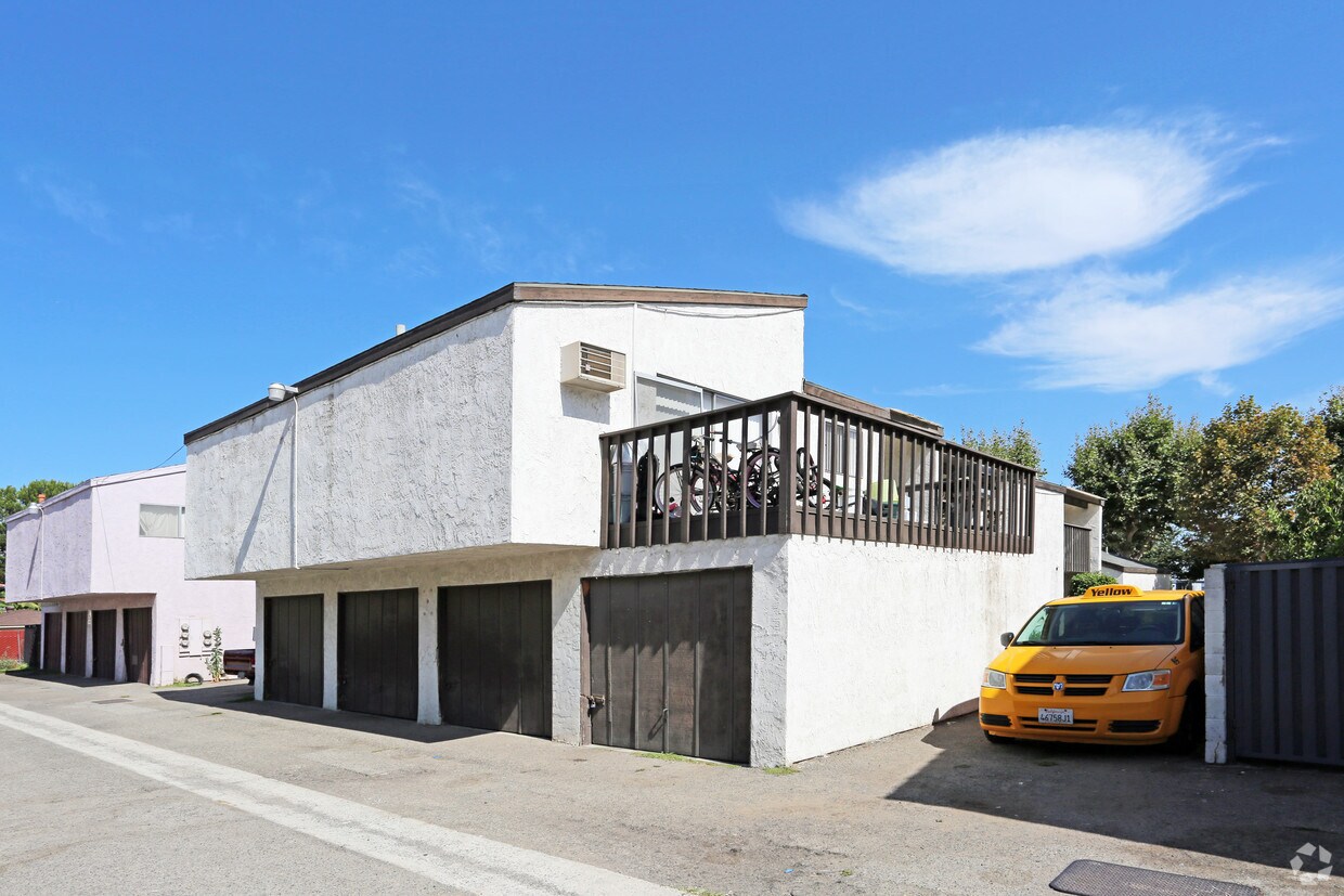 Building Photo - 11872 Garden Grove Blvd