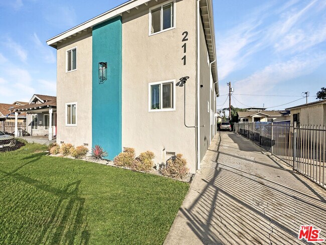 Foto del edificio - 211 E 81st St