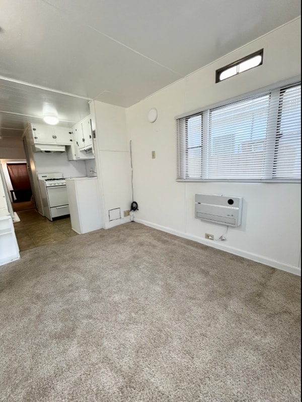 Photo - 15012 Lemoli Ave