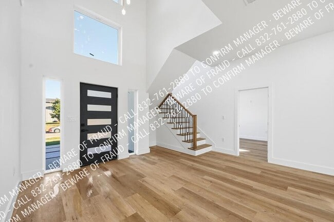 Foto del edificio - 2950 Sundial Dr