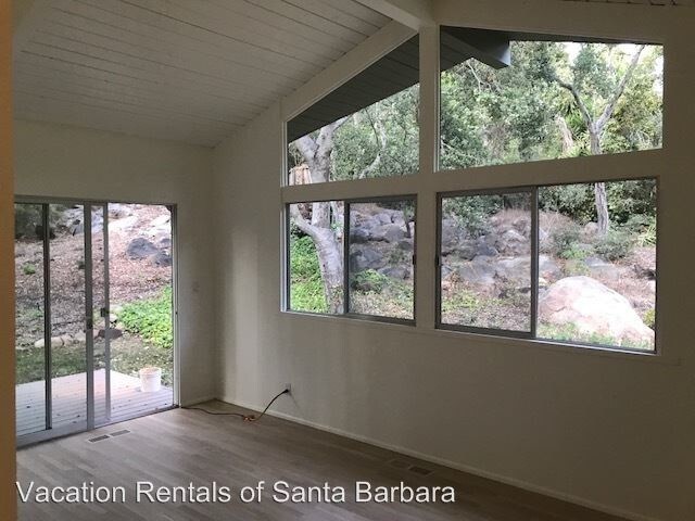 Foto del edificio - 725 Oak Grove Dr