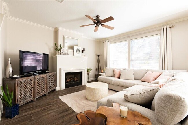 Foto del edificio - 4620 W William Cannon Dr