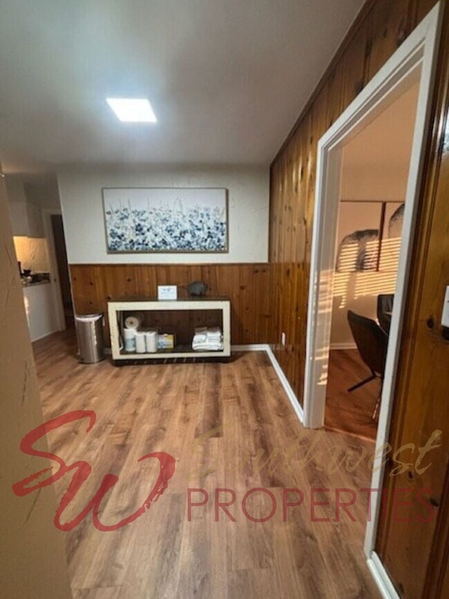 Foto del edificio - Welcome to the Texan Sideline! 4 bedroom 3 bath across from TSU football stadium!!