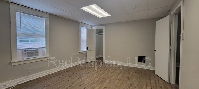 Building Photo - 708 Wilmington Ave