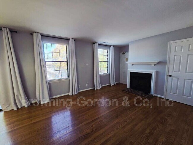 Building Photo - 5776 Brentwood Trace