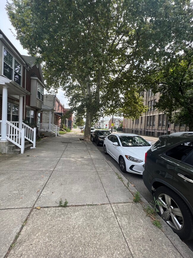 Foto del edificio - 763 N 44th St