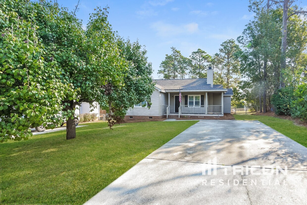 Primary Photo - 104 Chickadee Ct