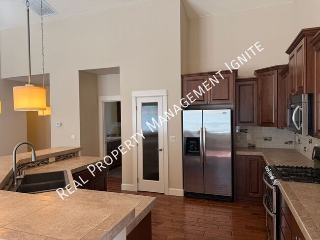 Foto del edificio - 61551 SE Baptist Way