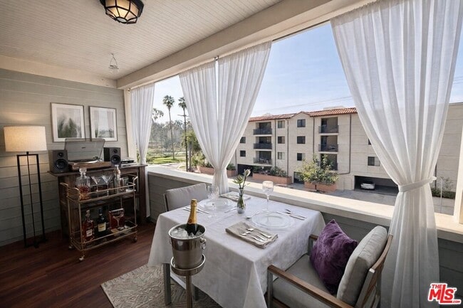 Foto del edificio - 1112 1/2 Echo Park Ave