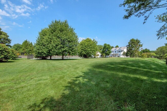 Foto del edificio - 131 Flying Point Rd