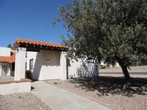 Building Photo - 4321 Avenida Palermo
