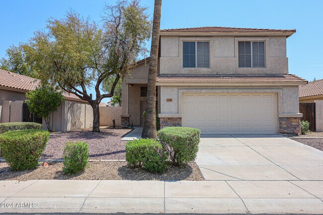Building Photo - 6921 W Juniper Ave