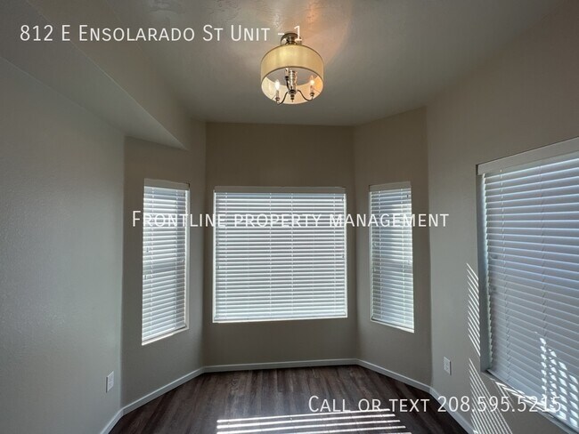 Building Photo - Nice newer 3 bd 2 bath apartment in Kuna