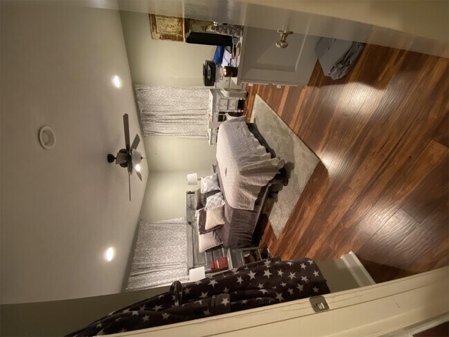 Foto del edificio - 1420 Kimwood Dr