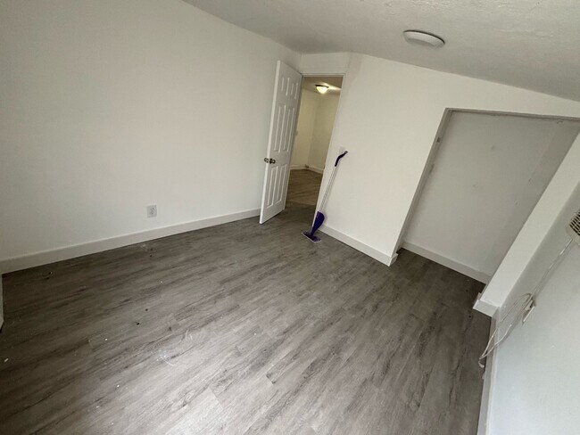 Foto del edificio - 701 N J St