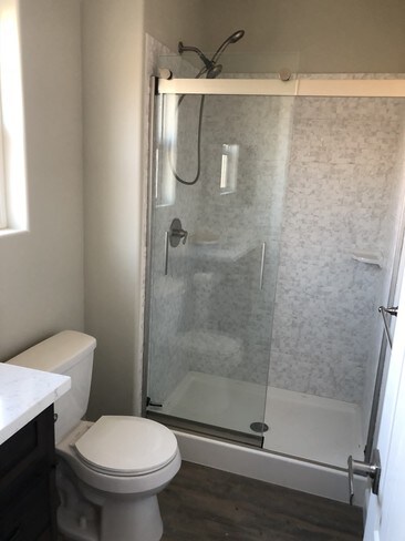 bath - 21387 Crestwind Dr