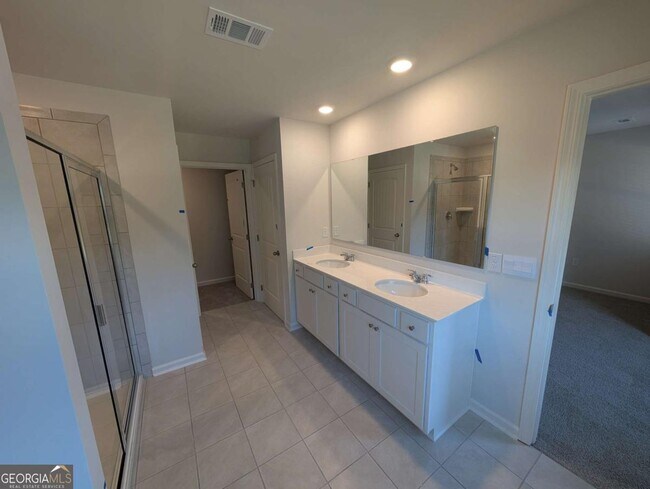 Foto del edificio - 2465 Poppy Ct