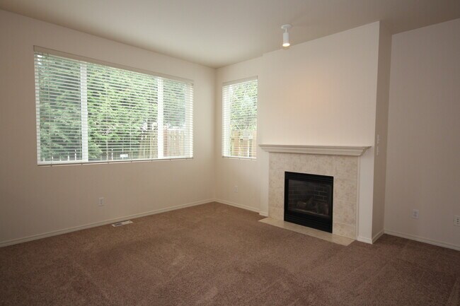 Foto del edificio - Clean Maple Valley Home!