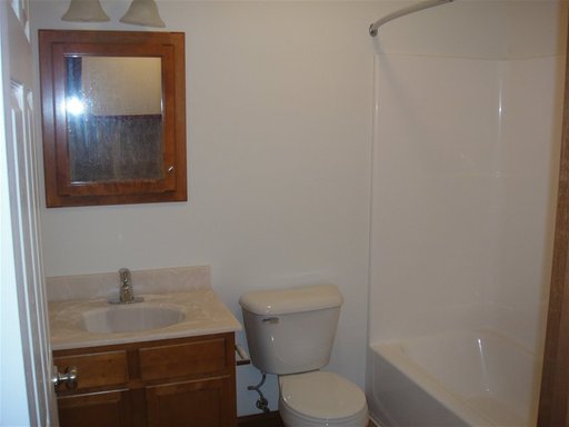 Building Photo - 72 2nd St