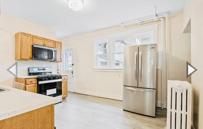 Foto del edificio - Private Rooms for Rent in Modern Pine Hills Home | Utilities Included