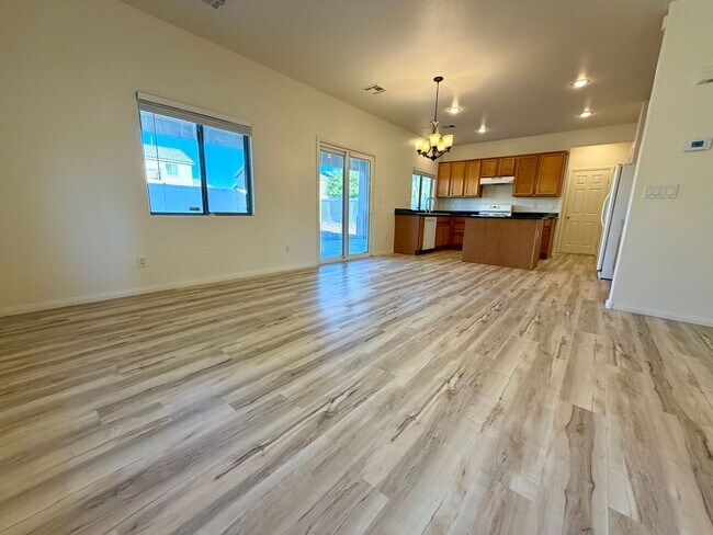 Foto del edificio - 5613 Clotidle Soupert Ct