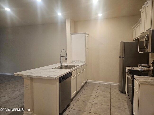 Building Photo - 86640 Shortline Cir