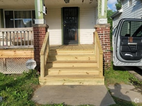 Building Photo - 3265 E 119th St