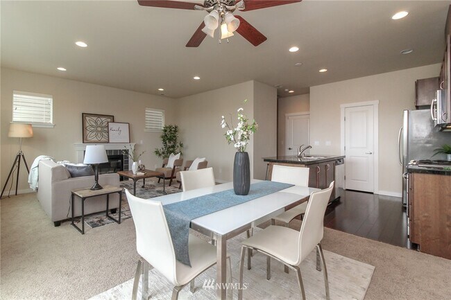 Foto del edificio - 6989 134th Ct SE