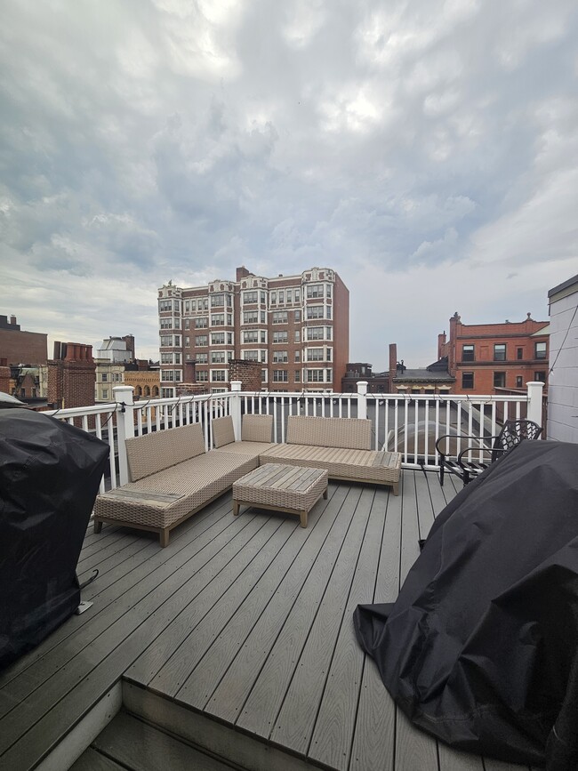 Building Photo - 501 Beacon St