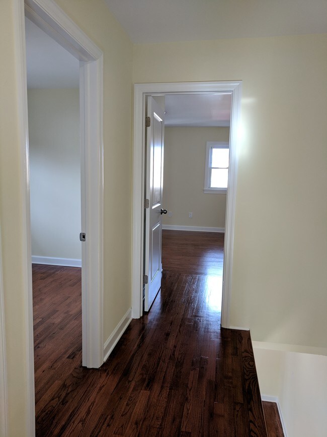 Building Photo - 1050 Fairmount Ave