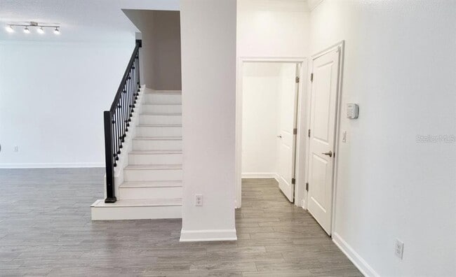 Building Photo - 8543 Spyglass Ln