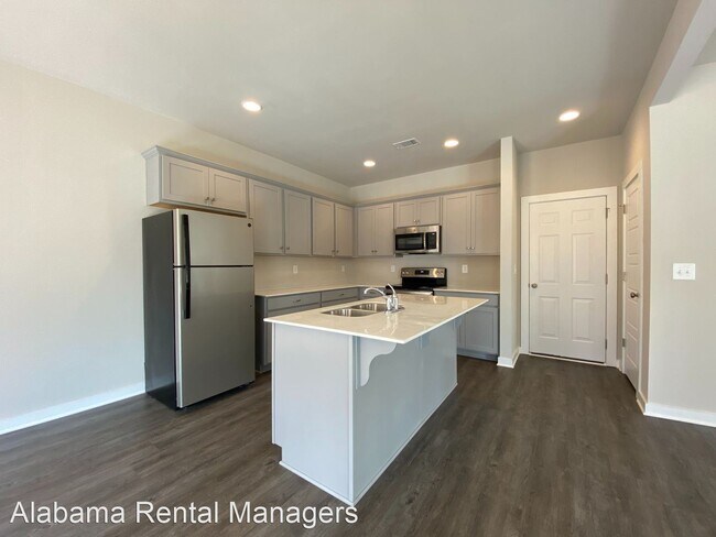 Foto del edificio - 11658 Woodland Lake Rd