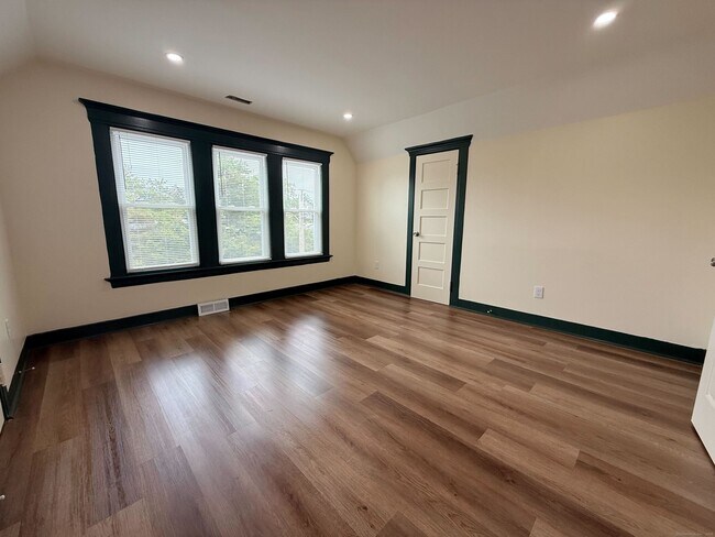 Foto del edificio - 130 Hubinger St