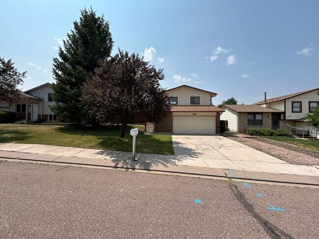 Building Photo - 5940 Breeze Ct