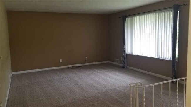 Building Photo - 108 Morelli Dr