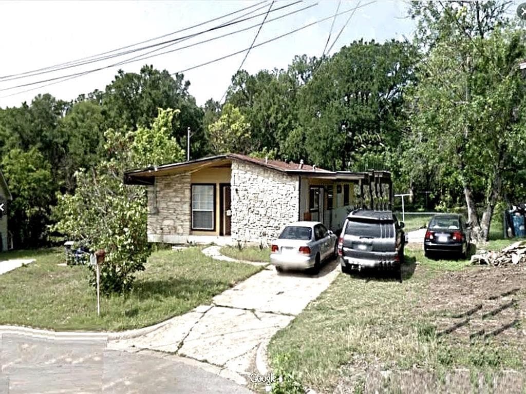 Primary Photo - 1402 N Redondo Dr