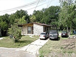 Building Photo - 1402 N Redondo Dr