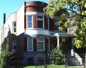 Building Photo - 7618 S Emerald Ave