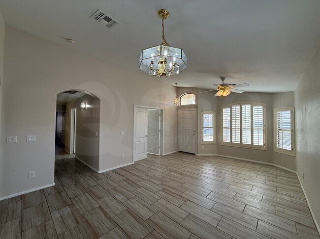 Foto del edificio - 3436 W Patrick Ln