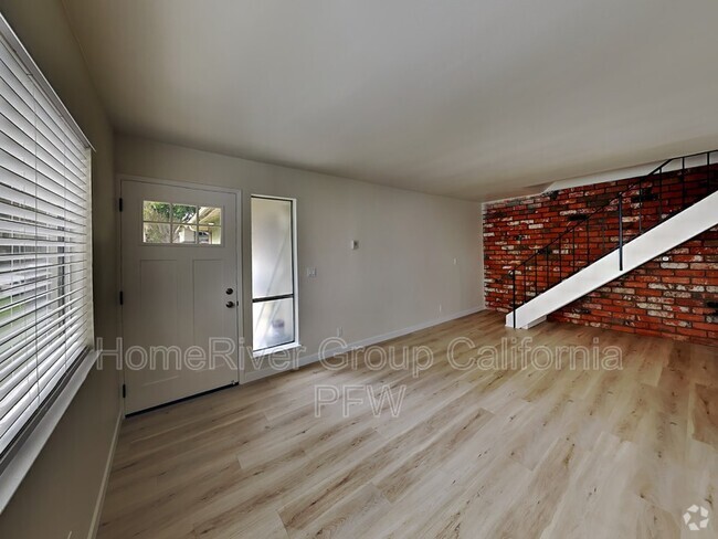 Building Photo - 2622 Spinnaker Ave