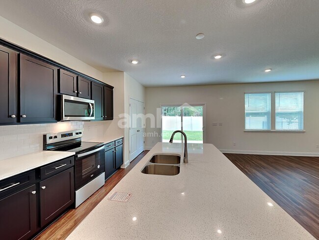 Building Photo - 12721 Percy Ln