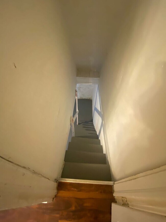 Foto del edificio - 1528 N Monroe St