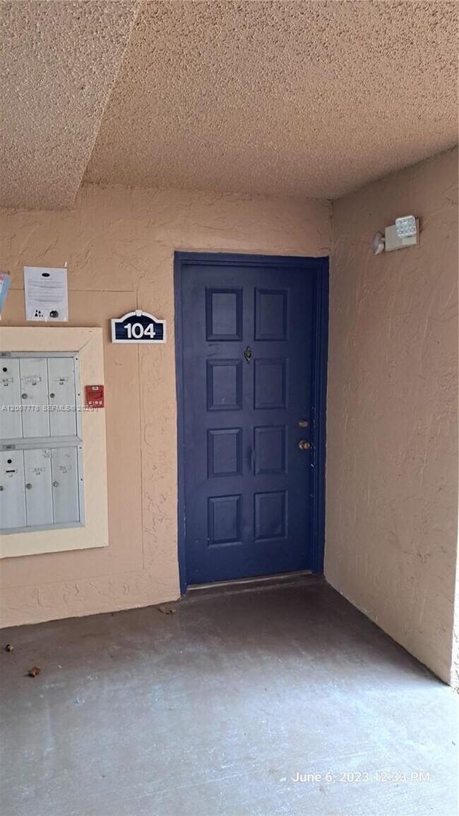 Foto del edificio - 15770 SW 106th Terrace