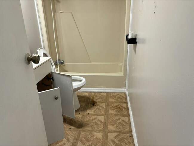 Foto del edificio - 11240 N Northwood Dr