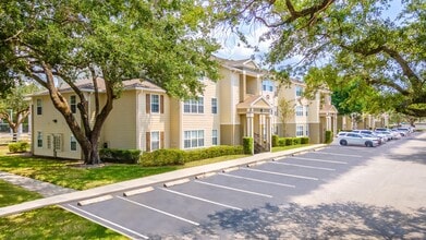 Building Photo - Lakewood Shores