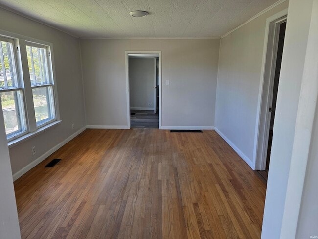 Foto del edificio - 921 W Gourley Pike